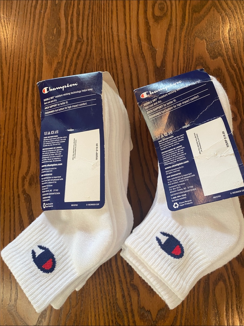 Champion Women's White Athletic Ankle Socks with Logo - 6 Pairs per pack! Sz 5-9 - Picture 2 of 4